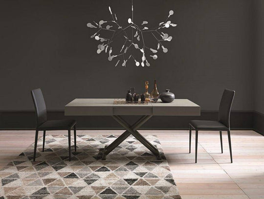 Boxy adjustable in height transforming coffee to dining table