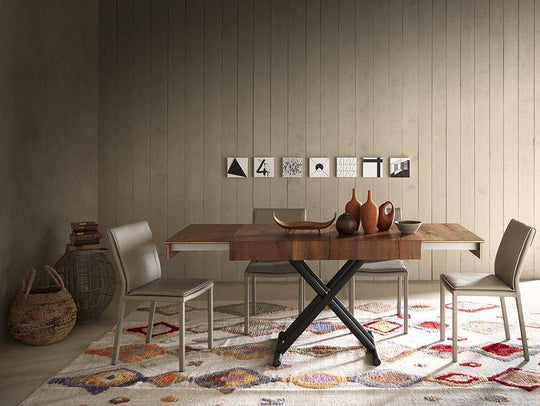 Boxy New extendable dining table 