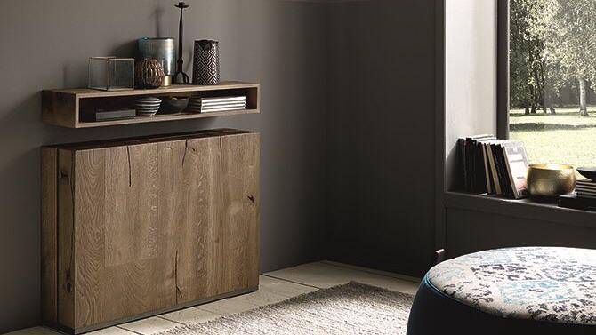 Delta extendable console table