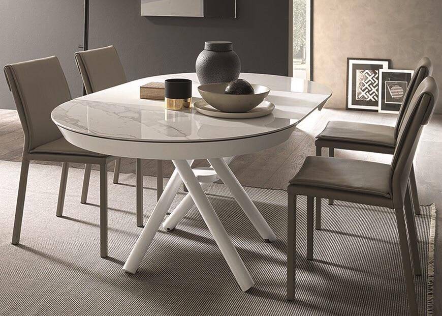 Concept Round transforming coffee to dining table