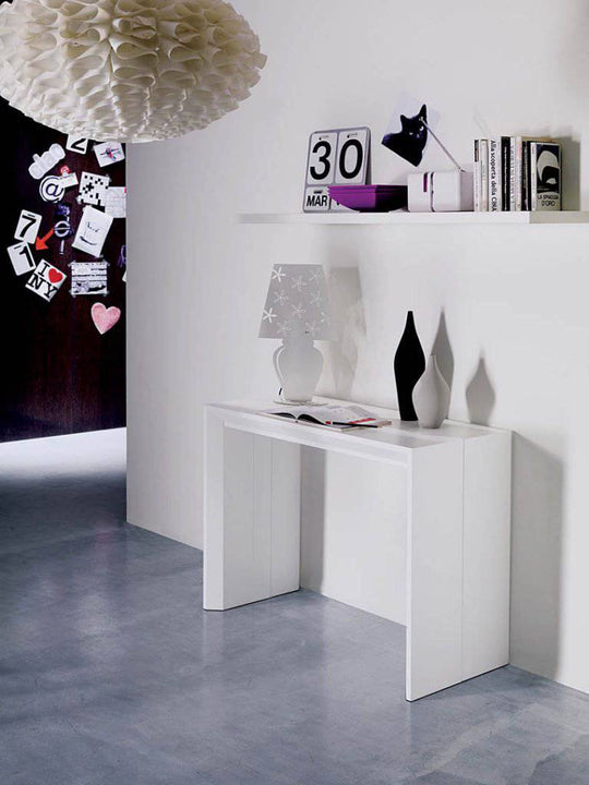 Golia console in white wood